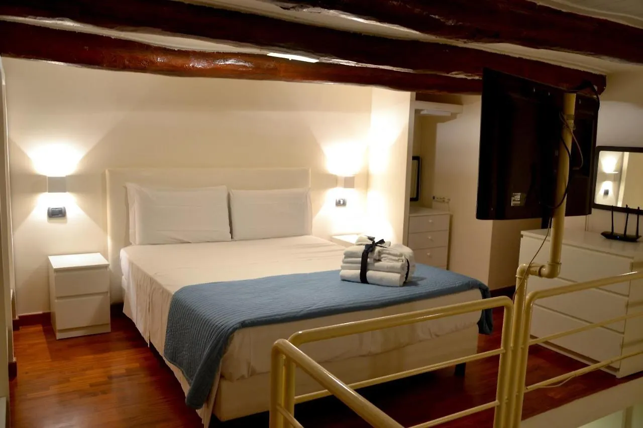 Bed and Breakfast Dimora Bohèmien Neapel 3*,  Italien